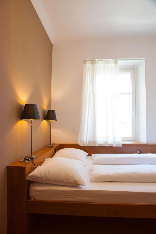 Julija&Robert'S Riverview Apartments And Rooms ليوبليانا المظهر الخارجي الصورة