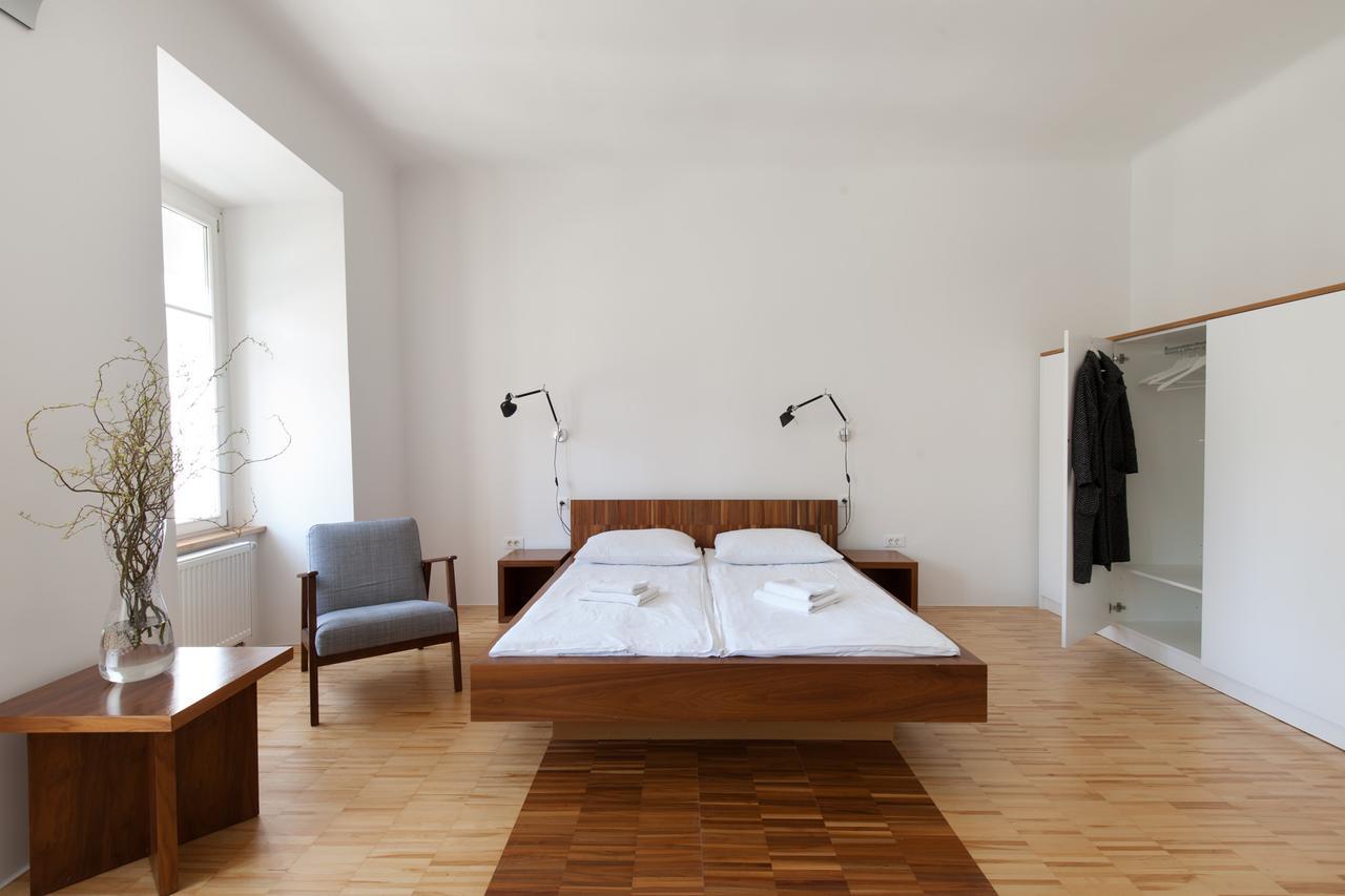 Julija&Robert'S Riverview Apartments And Rooms ليوبليانا المظهر الخارجي الصورة